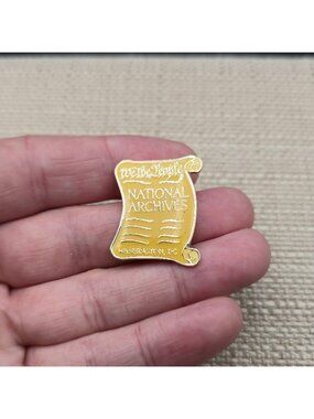 National Archives We the People Constitution Enamel Lapel Pin A8070